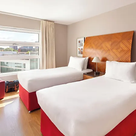 Marlin Apartments - London Bridge Empire Square-3