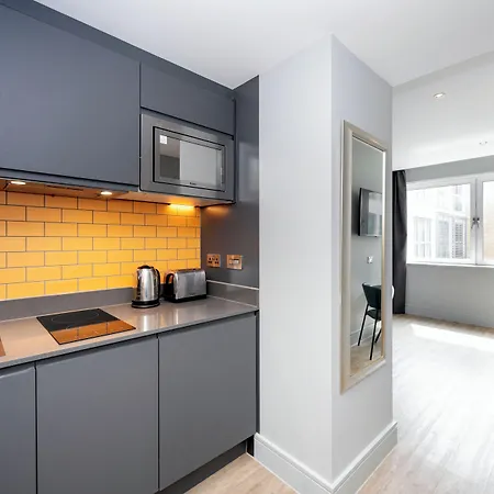 Staycity Aparthotels London Deptford Bridge-3
