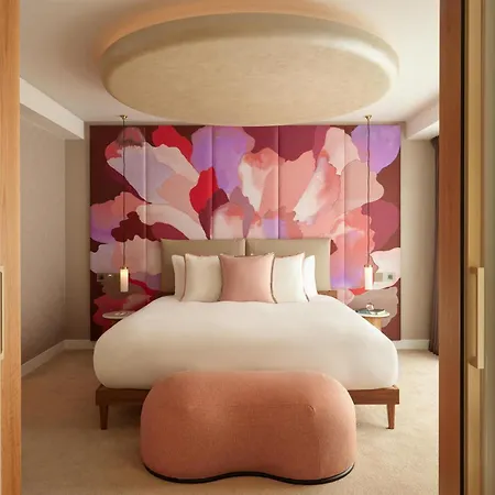 The Botree London, Curio Collection By Hilton-2