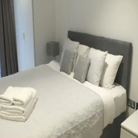 Shoreditch Square Serviced Apartments-3