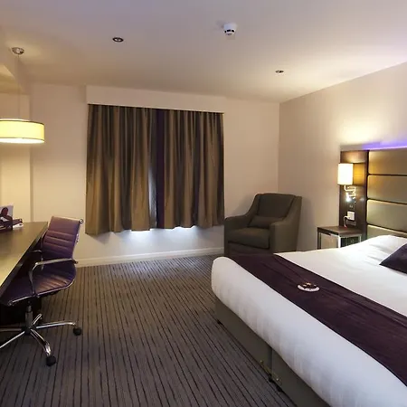 Premier Inn London Lewisham-2