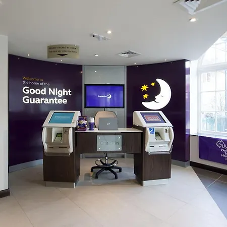 Premier Inn London Clapham-3