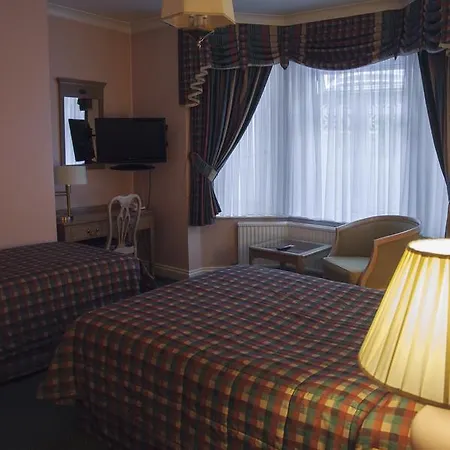 Her Majesty Hotel-3