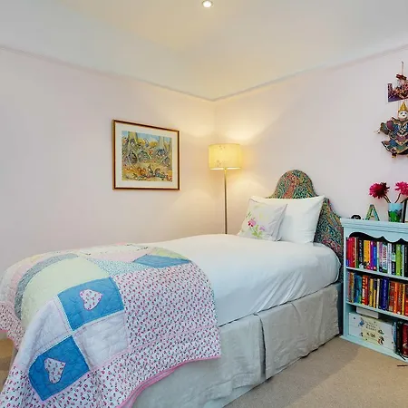 Veeve - Crouch End Family Home-3