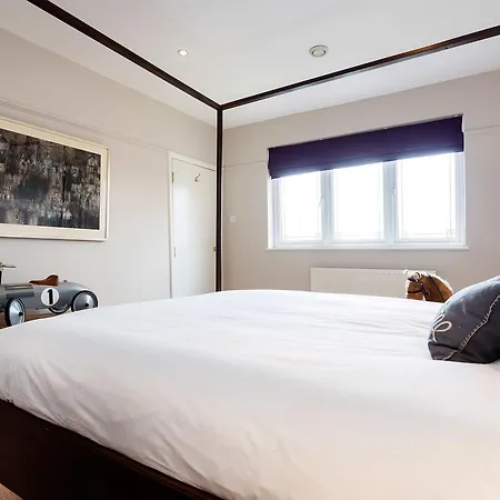 Veeve - Crouch End Family Home-2