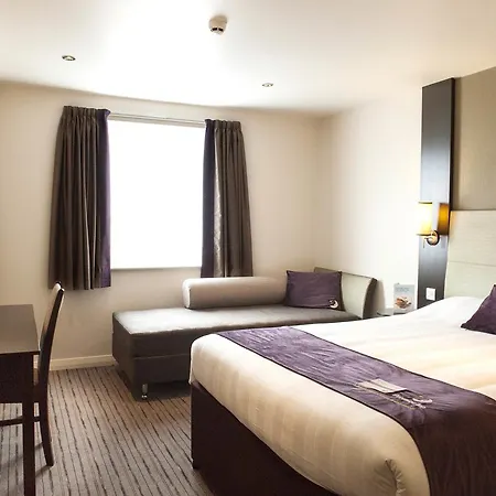 Premier Inn London Tottenham Hale-3