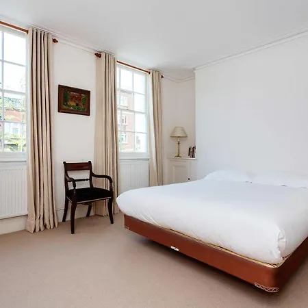 Veeve - Sloane Square Hideaway-2