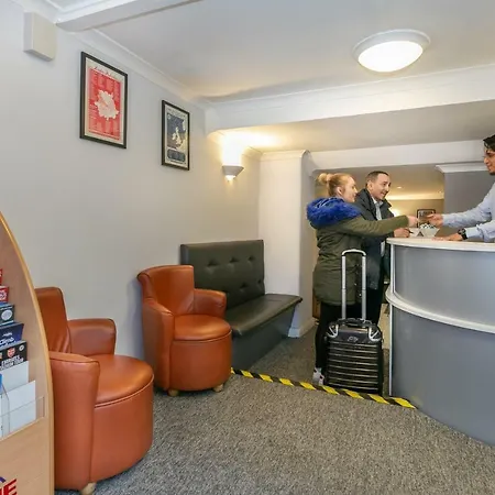 Victoria Station Hotel-2
