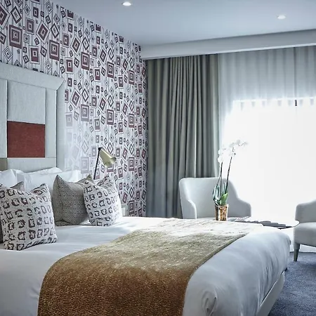 Devonshire Club & Hotel-2