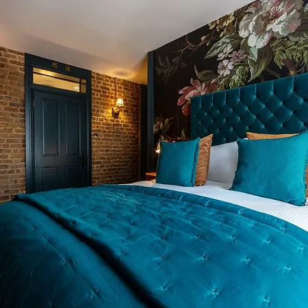 The Red Lion Hotel-3