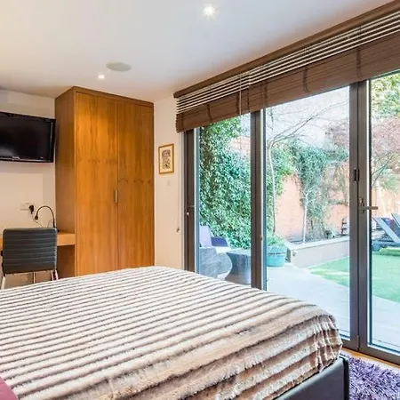 Romantic Bungalow In Notting Hill-2