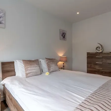 Luxury Central London Apartment-2