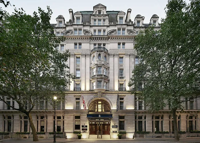 London hotels near Oxford Street