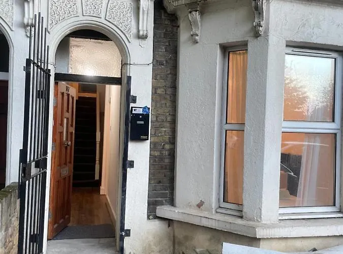 147 Knapp Road House Londres