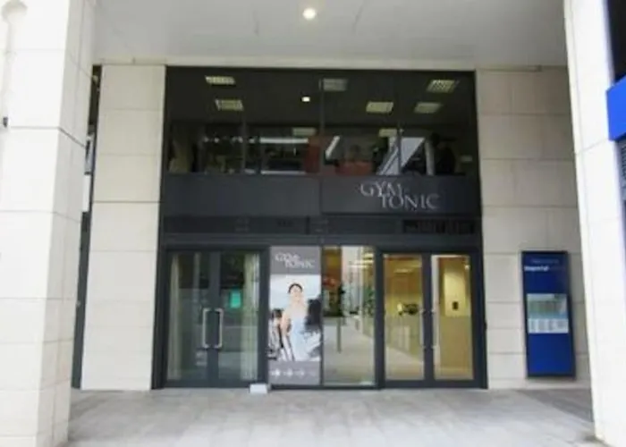 Thames View Apartment, Imperial Wharf Londres