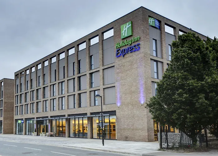 Holiday Inn Express London - Excel By Ihg