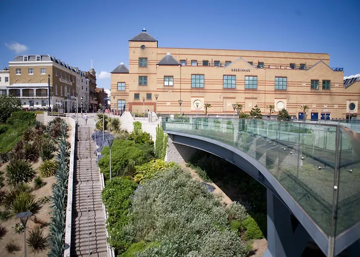 London Hotels near London Southend Airport (SEN)