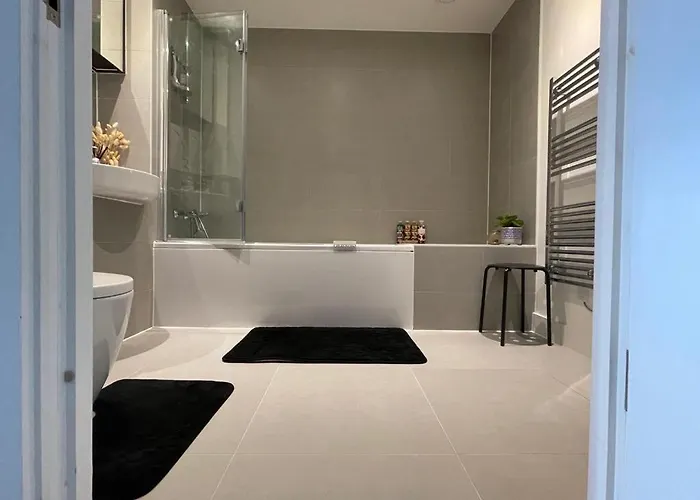 Echo Court Bed and Breakfast London