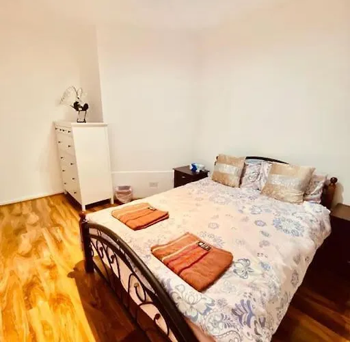 Ground Floor Flat In Bayswater Central London Leilighet