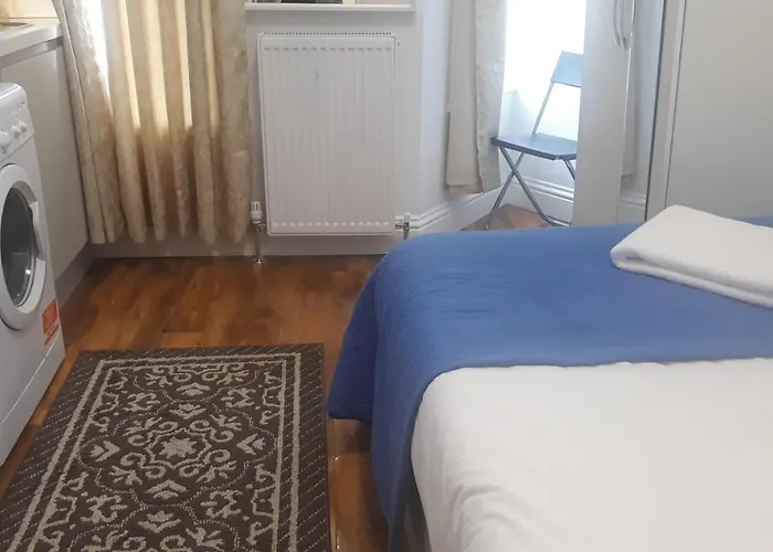 Luxury Studio Flat Hotel London