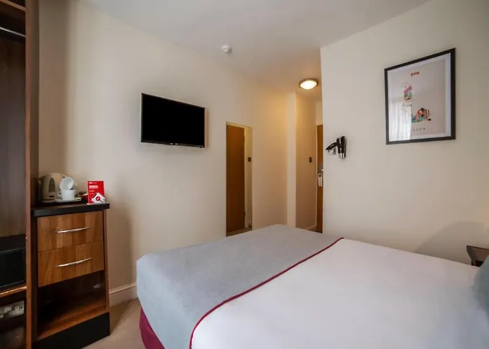 Elysee Hyde Park Hotel London