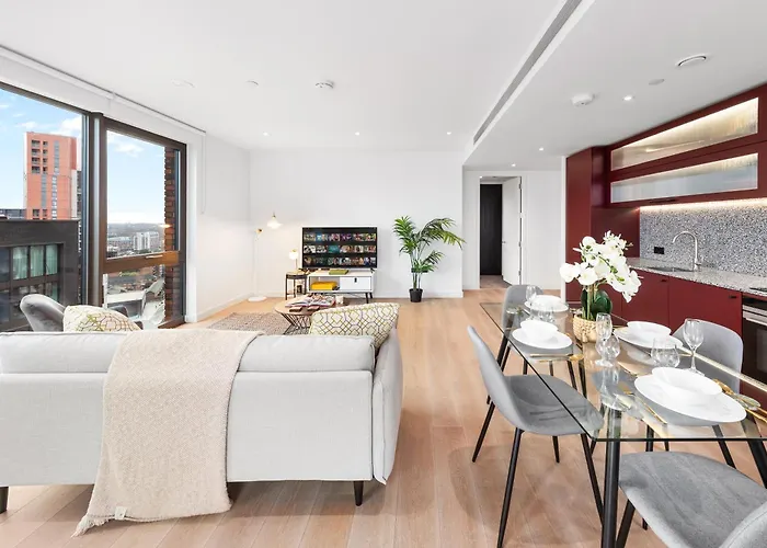 Central London New 2 Bedroom Flat Riverview Balcony