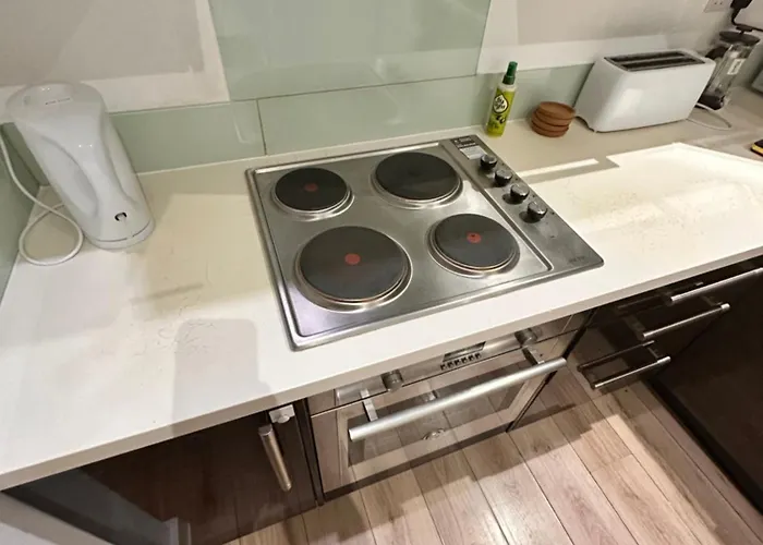 2 Modern Double Rooms In The Heart Of Brick Lane London