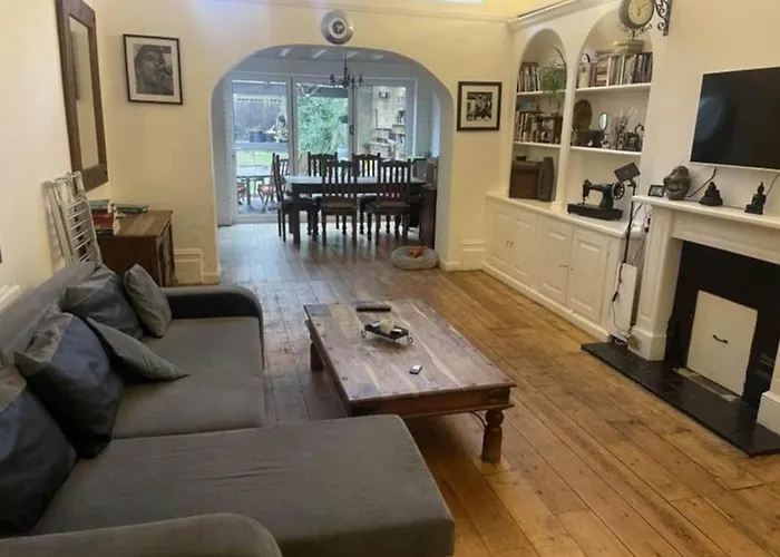 Cosy Room In Balham London