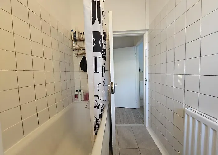 Confortable Room Close Hide Park London