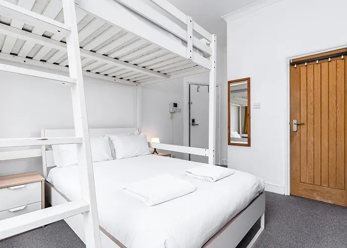 Vilenza Hotel London