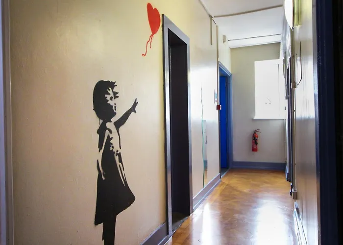 London Backpackers Youth Hostel 18 - 35 Years Old Only admite animales
