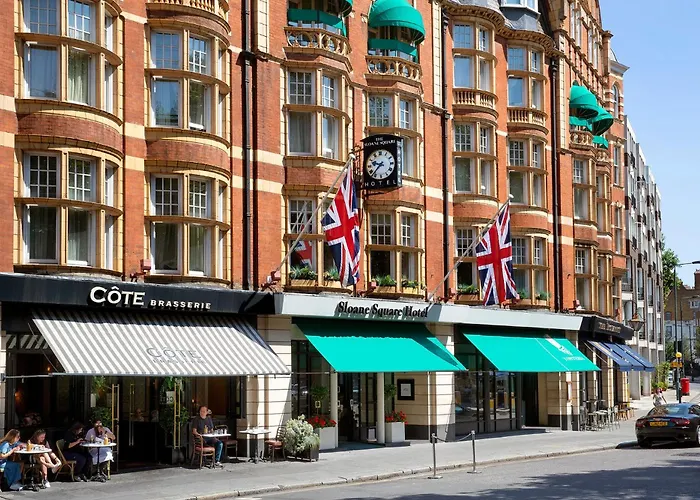 London 4 Star Hotels near National Gallery