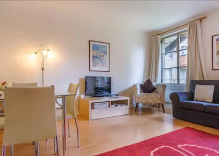 London Tower Bridge Apartments