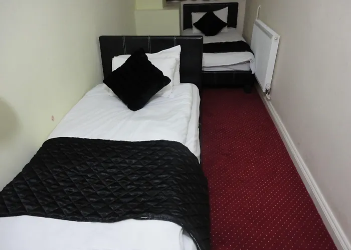 City View Hotel - Roman Road Market London