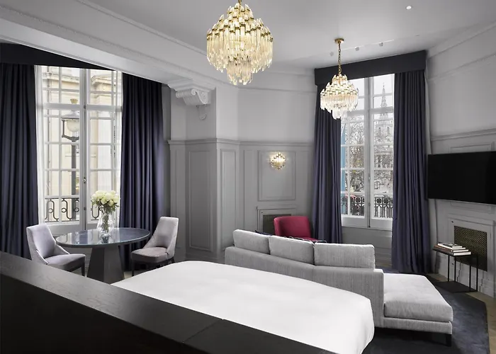 The Trafalgar St James London Curio Collection By Hilton