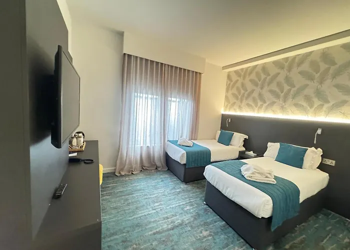London hotels near Seven Dials