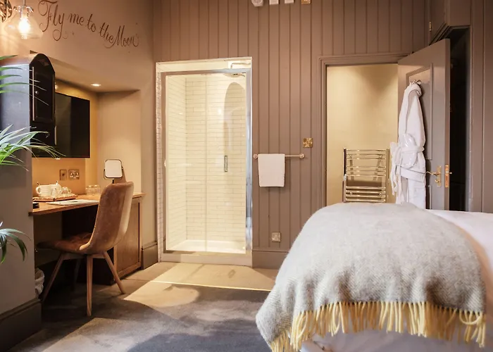 Half Moon Hotel London