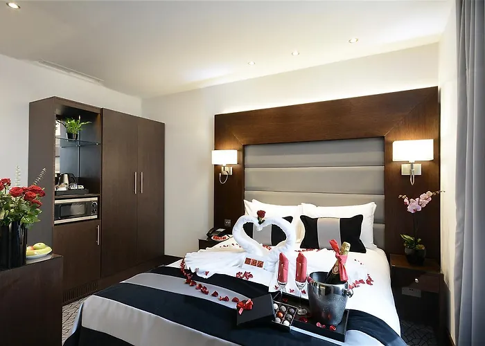 Paddington Court Rooms London