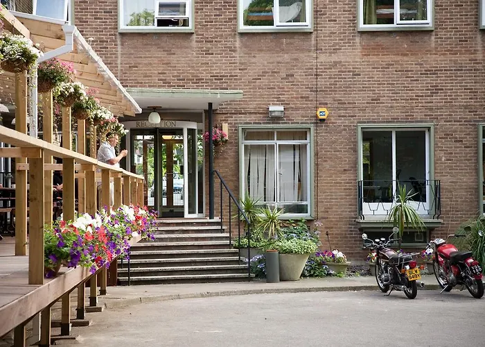 Palmers Lodge Hillspring At Willesden Green Londres
