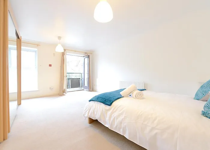 Excel Townhouse Villa London