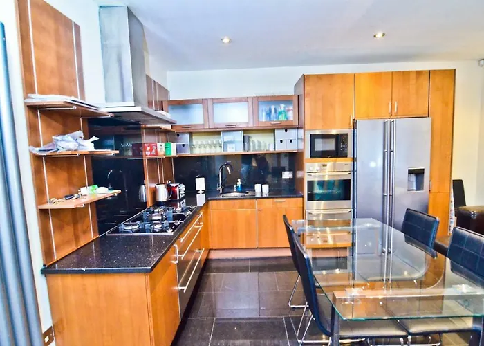 Thames View House Surrey Quays Hotel London